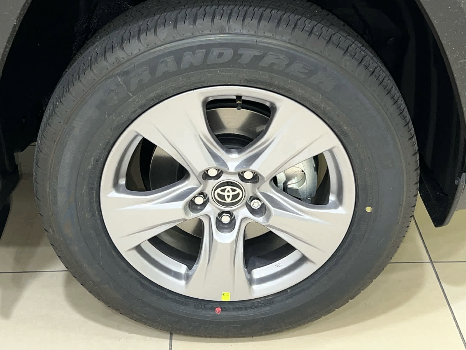 New 2025 Toyota RAV4 XLE w/ Convenience Package image 5