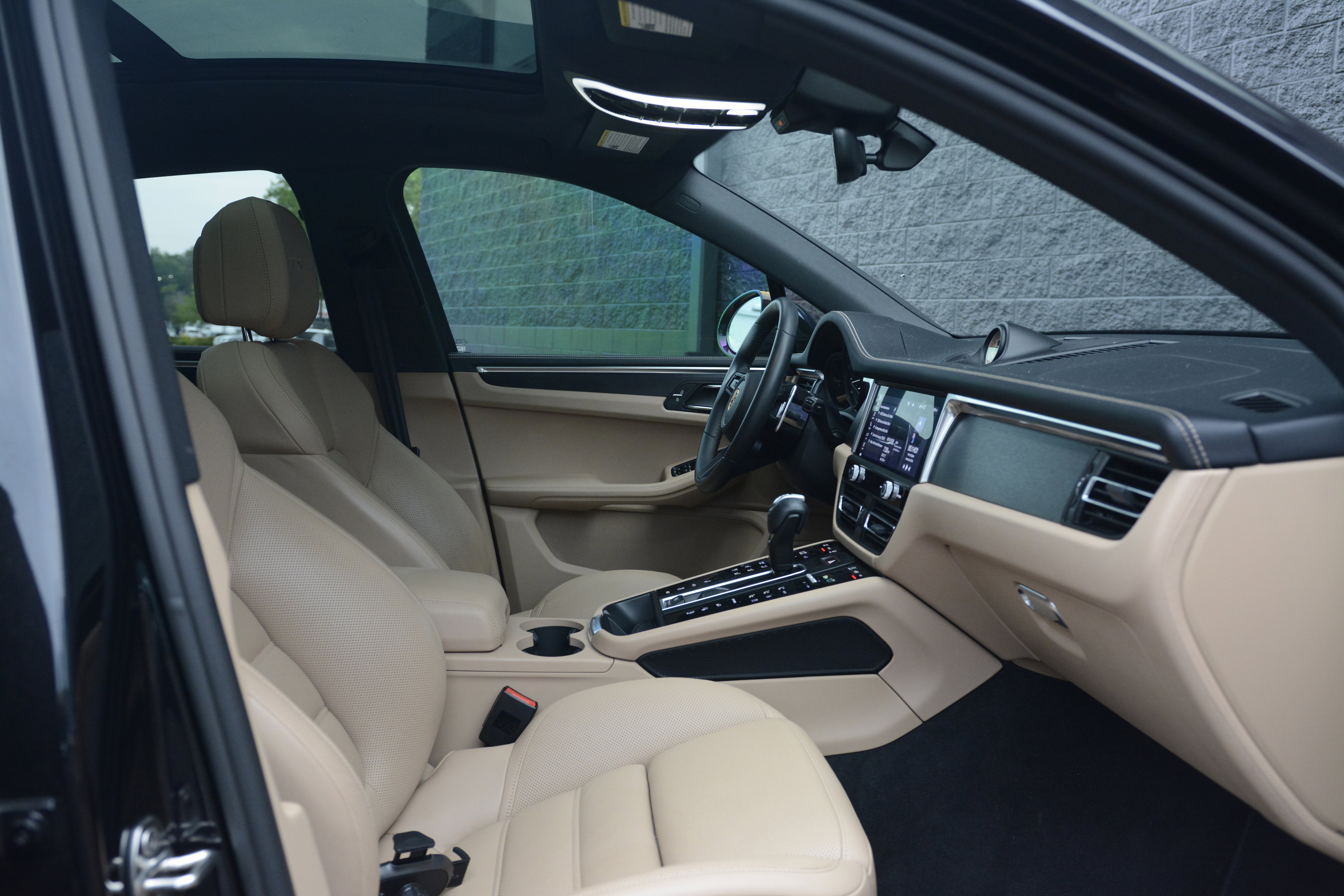 Certified 2023 Porsche Macan GTS AWD/4WD image 26