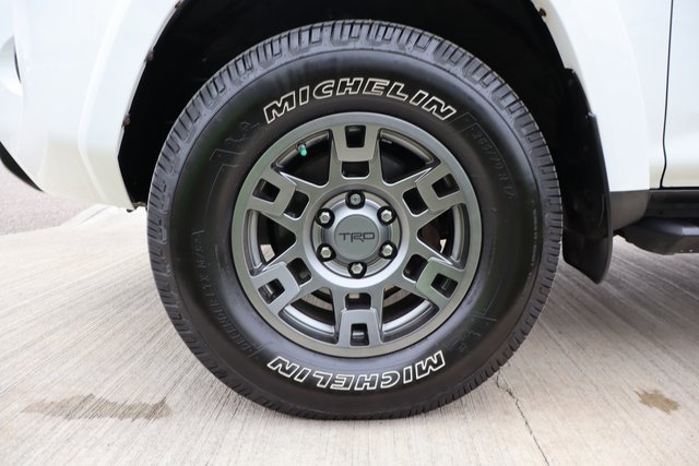 Used 2021 Toyota 4Runner Venture image 27