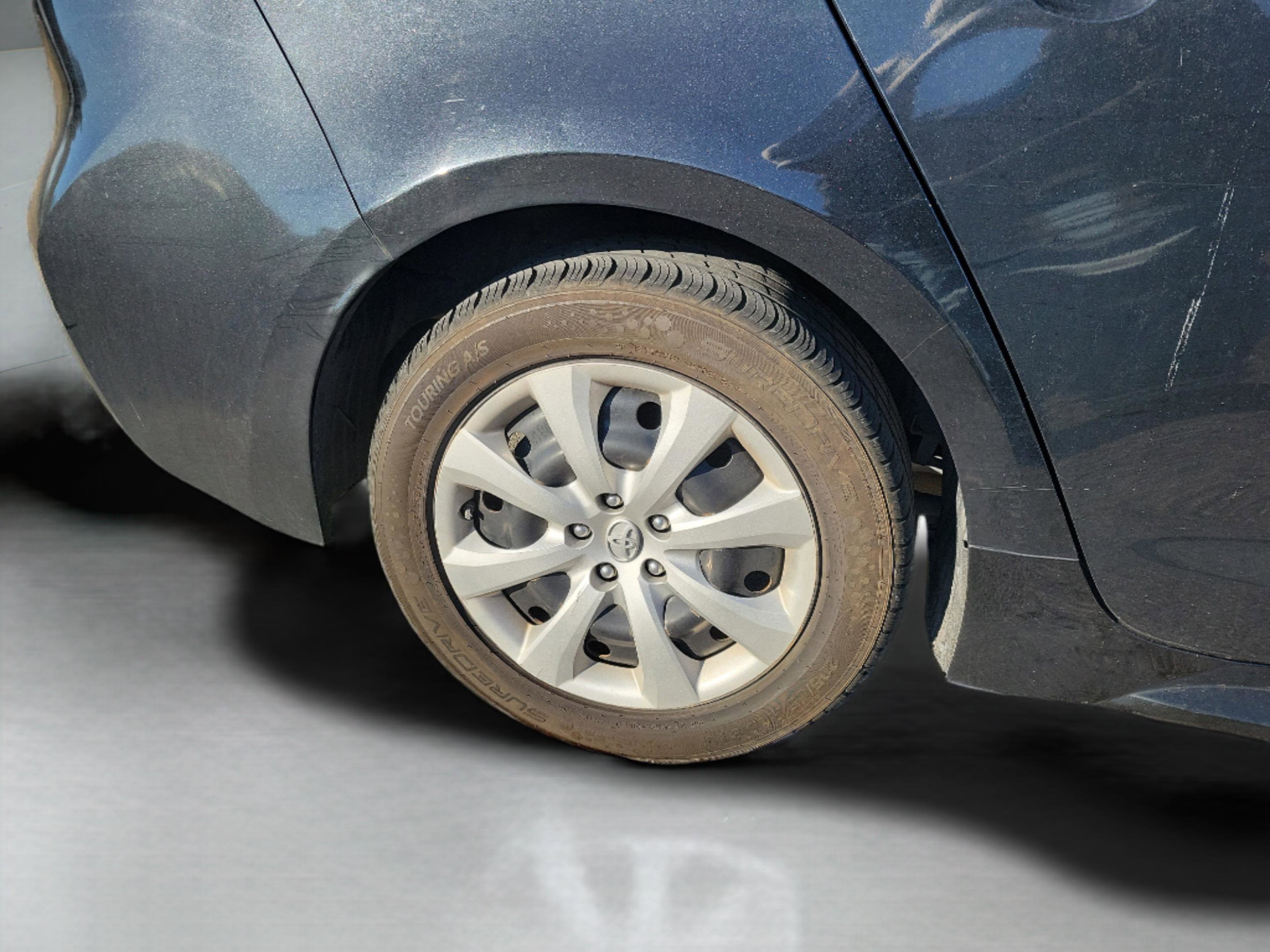 Used 2020 Toyota Corolla LE image 21