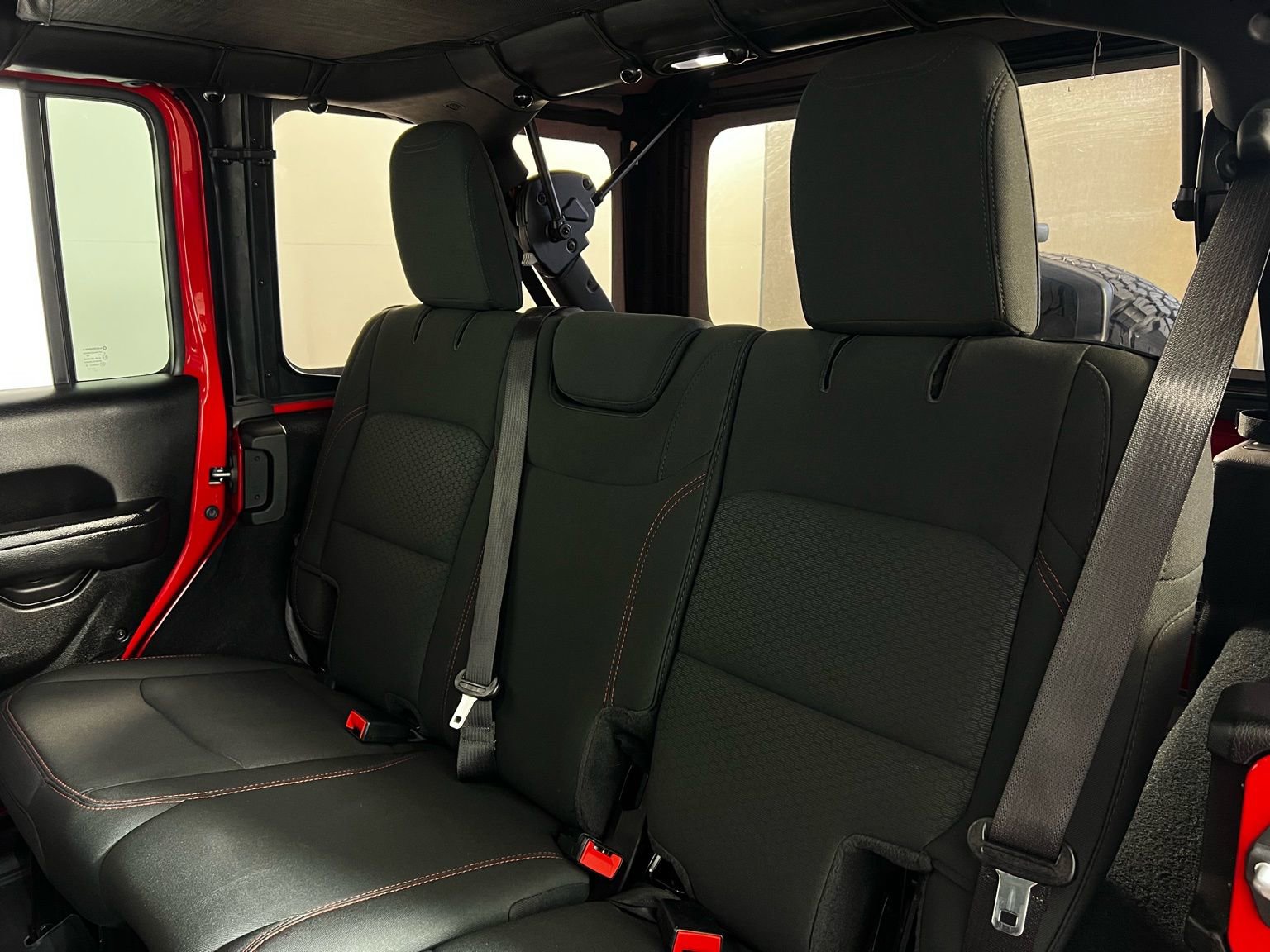 Used 2022 Jeep Wrangler Unlimited Rubicon image 23