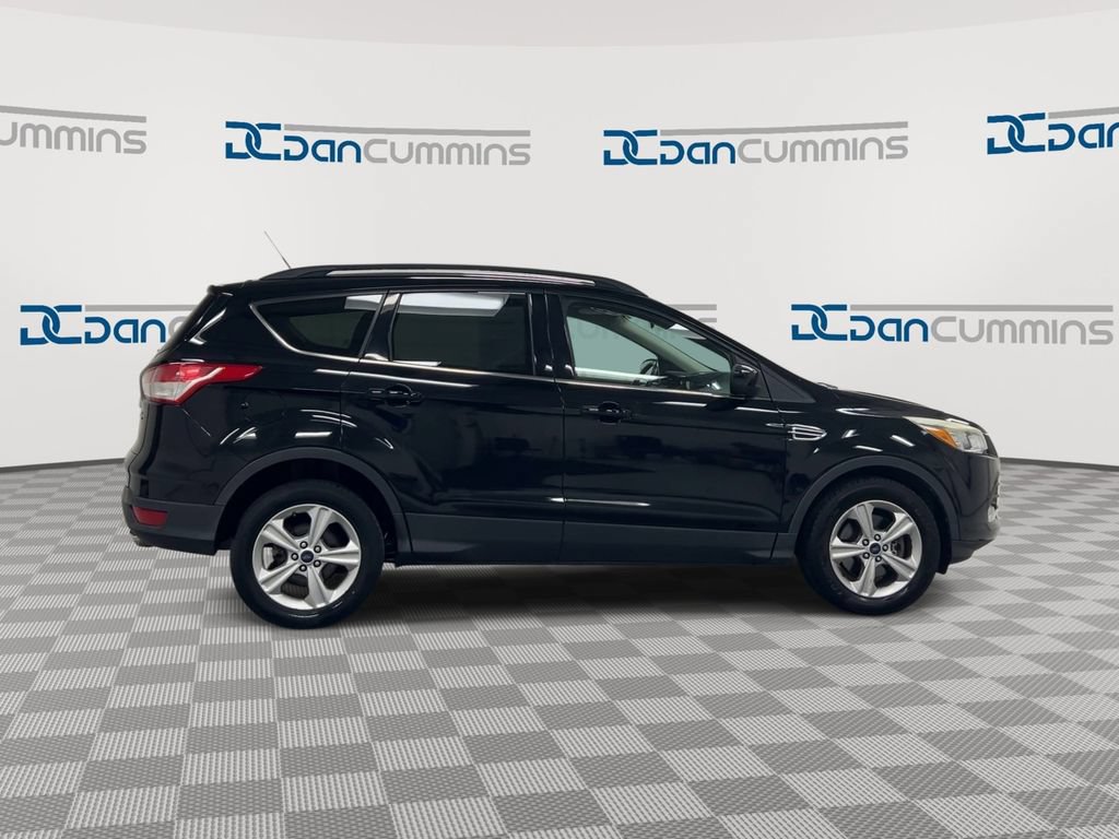 Used 2016 Ford Escape SE w/ SE Leather Comfort Package AWD/4WD image 9