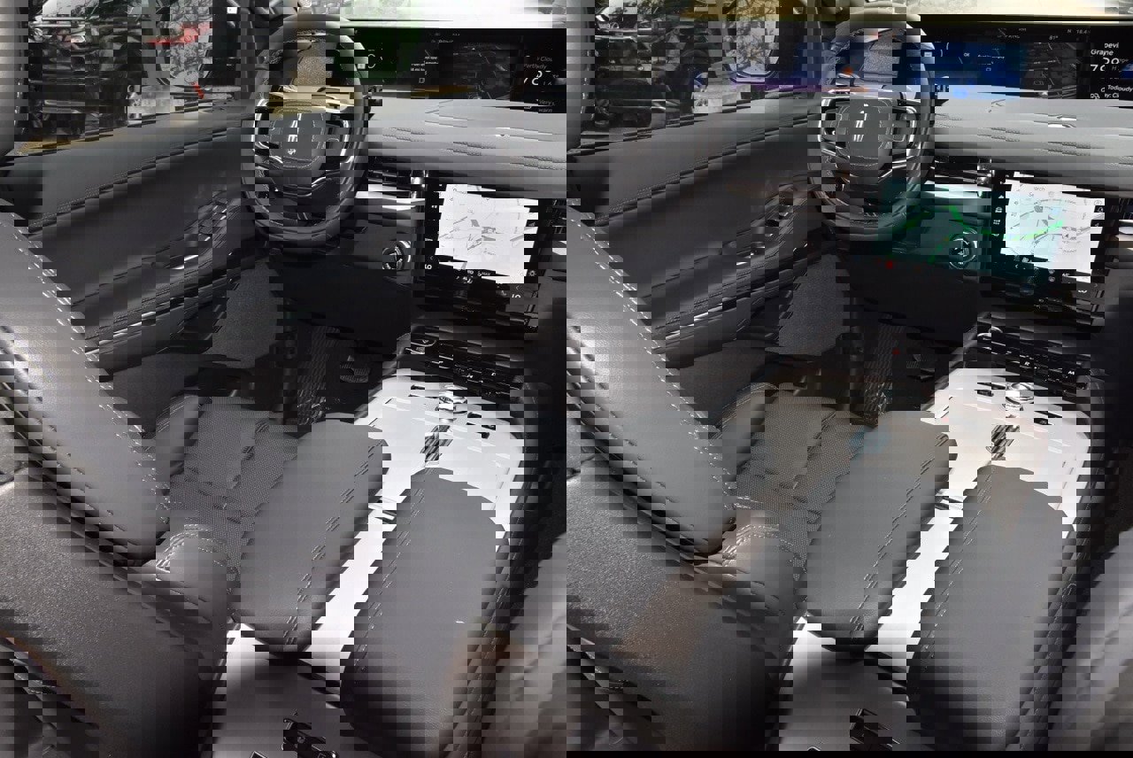 New 2025 Lincoln Navigator Reserve w/ Jet Appearance Package image 23