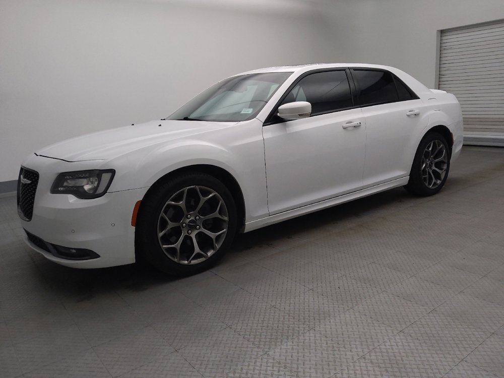 Used 2015 Chrysler 300 S w/ 300S Premium Group RWD image 2