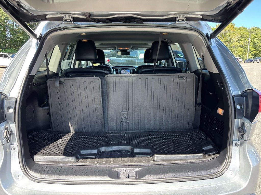 Used 2019 Toyota Highlander Limited AWD/4WD image 14