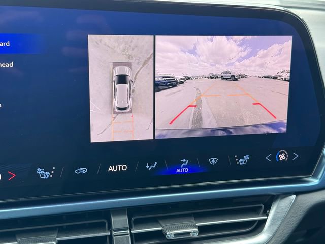 Certified 2025 Chevrolet Equinox EV LT w/ Convenience Package image 16