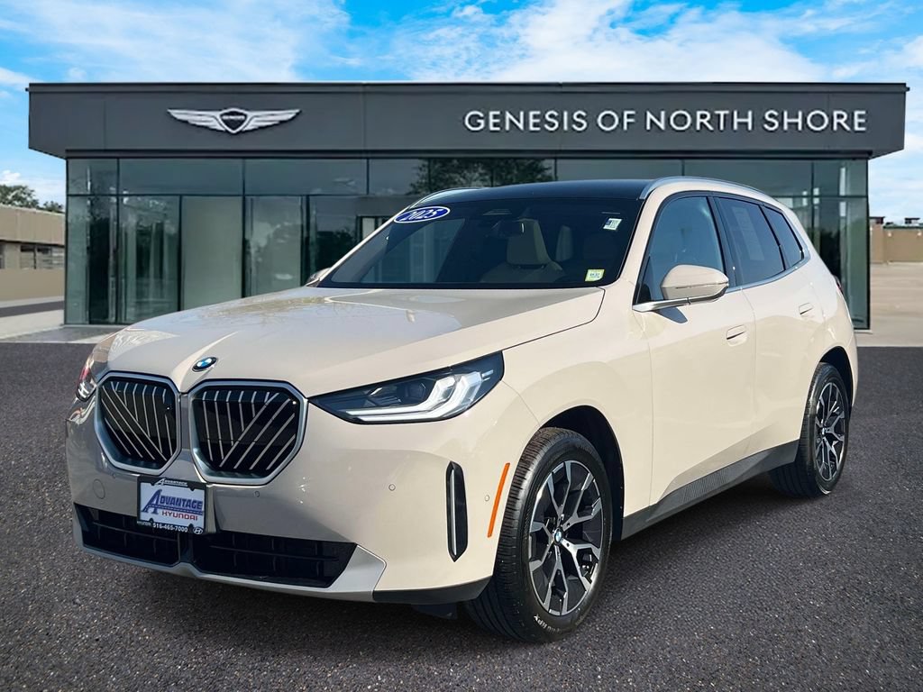 Used 2025 BMW X3 xDrive30i w/ Premium Package AWD/4WD image 4