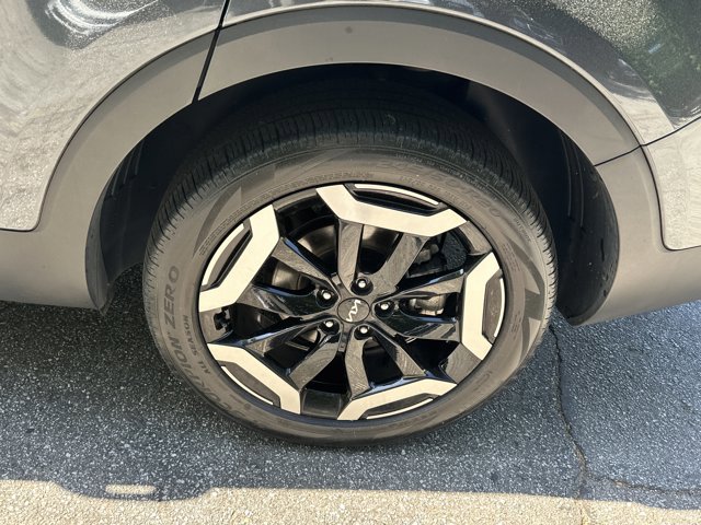 Certified 2024 Kia Telluride S w/ S Sunroof Package AWD/4WD image 25