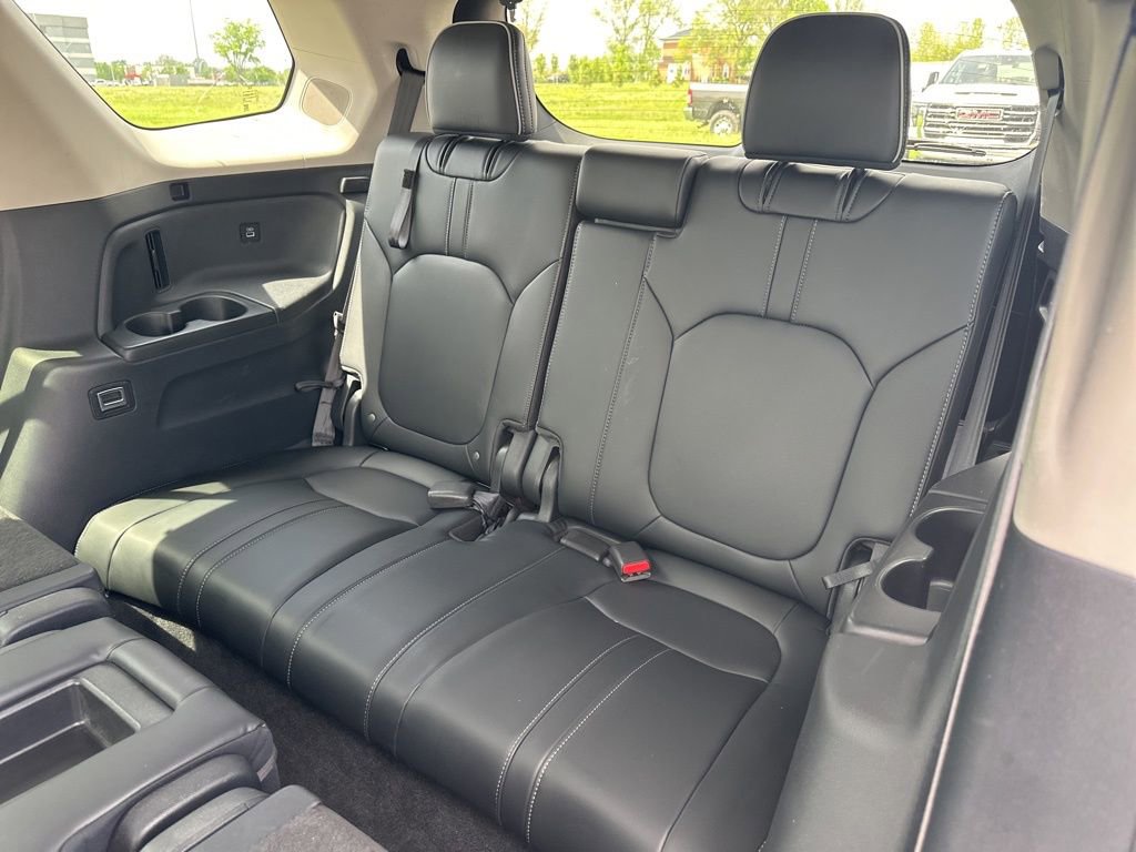 Used 2023 Honda Pilot Elite image 16