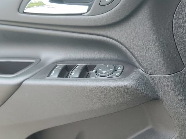 Used 2018 Chevrolet Equinox LT FWD image 22