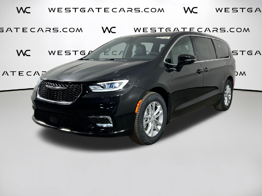New 2026 Chrysler Pacifica Select