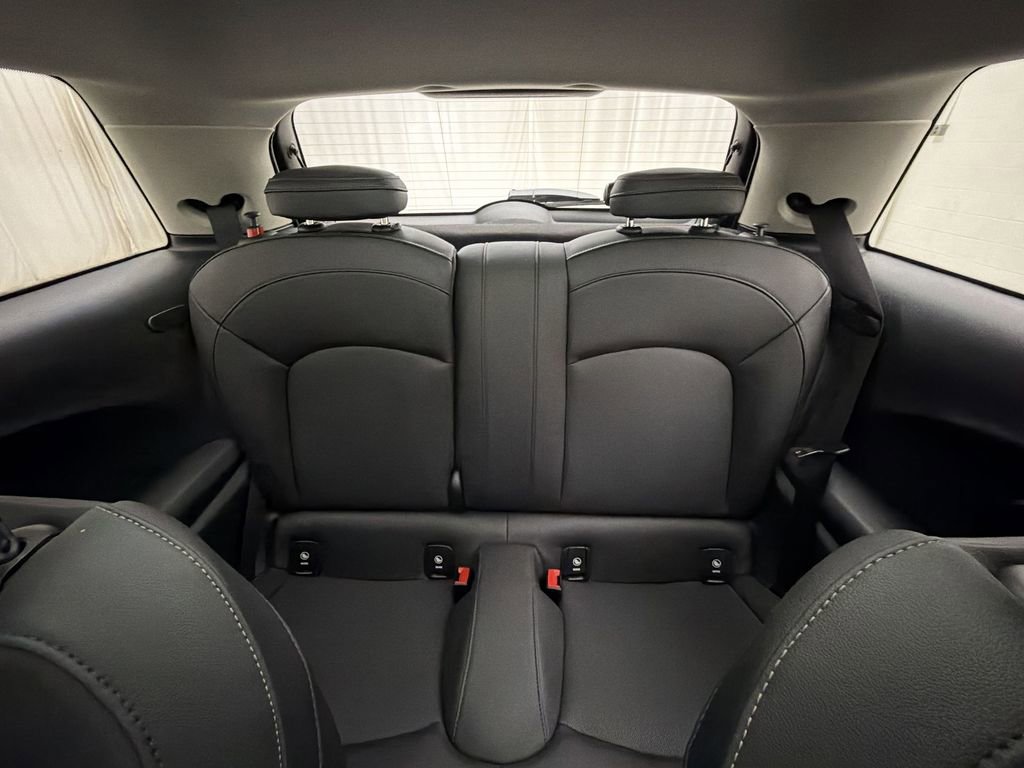 Certified 2024 MINI Cooper SE image 24