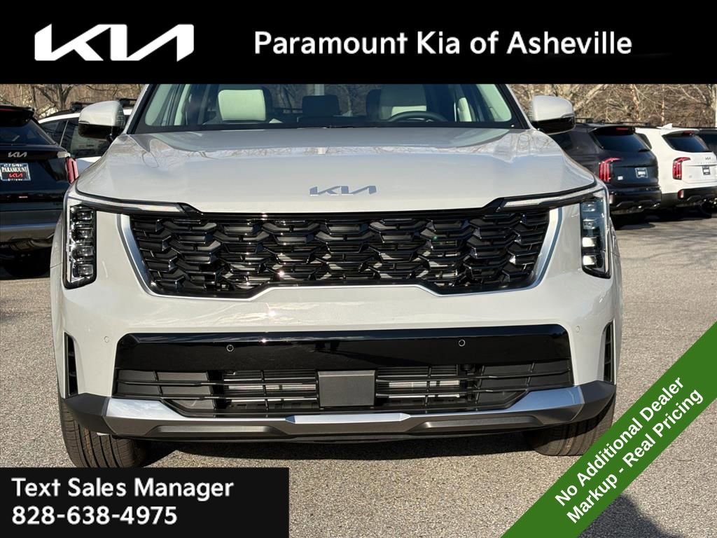 New 2026 Kia Sorento S image 2