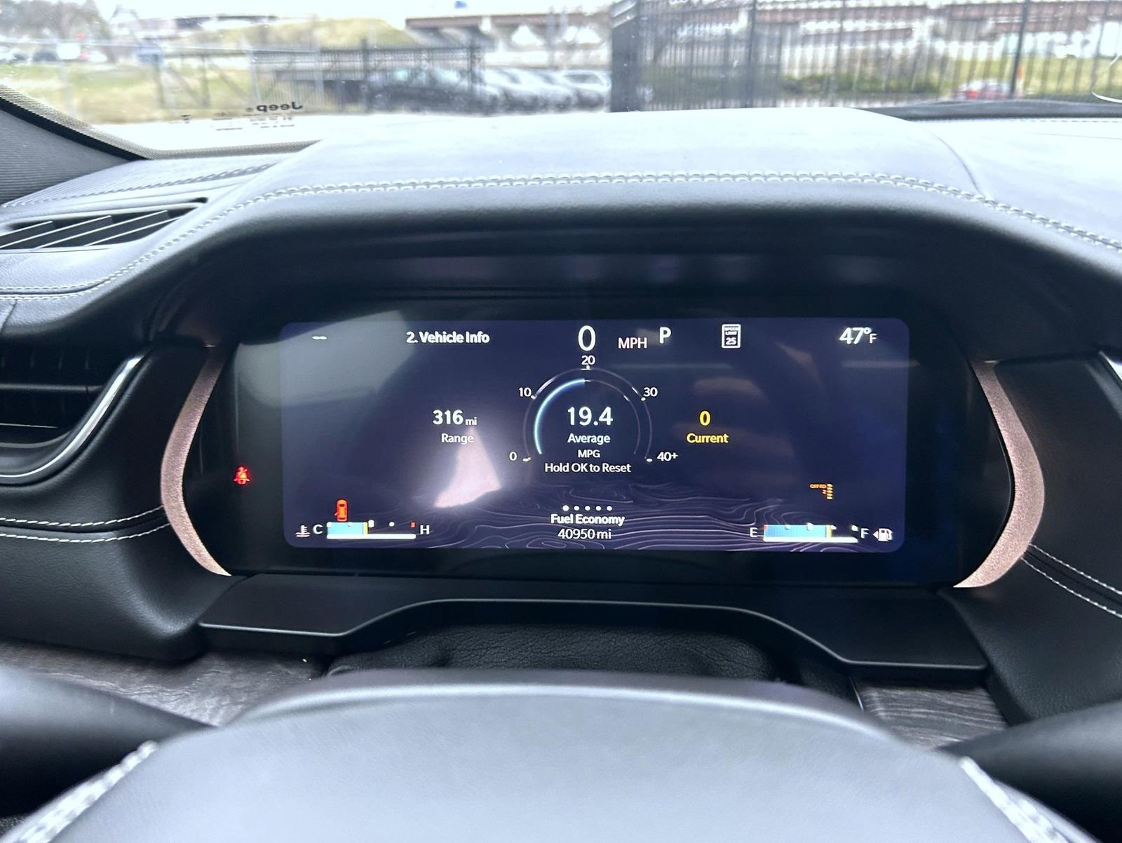 Used 2023 Jeep Grand Cherokee Overland w/ Luxury Tech Group IV image 14