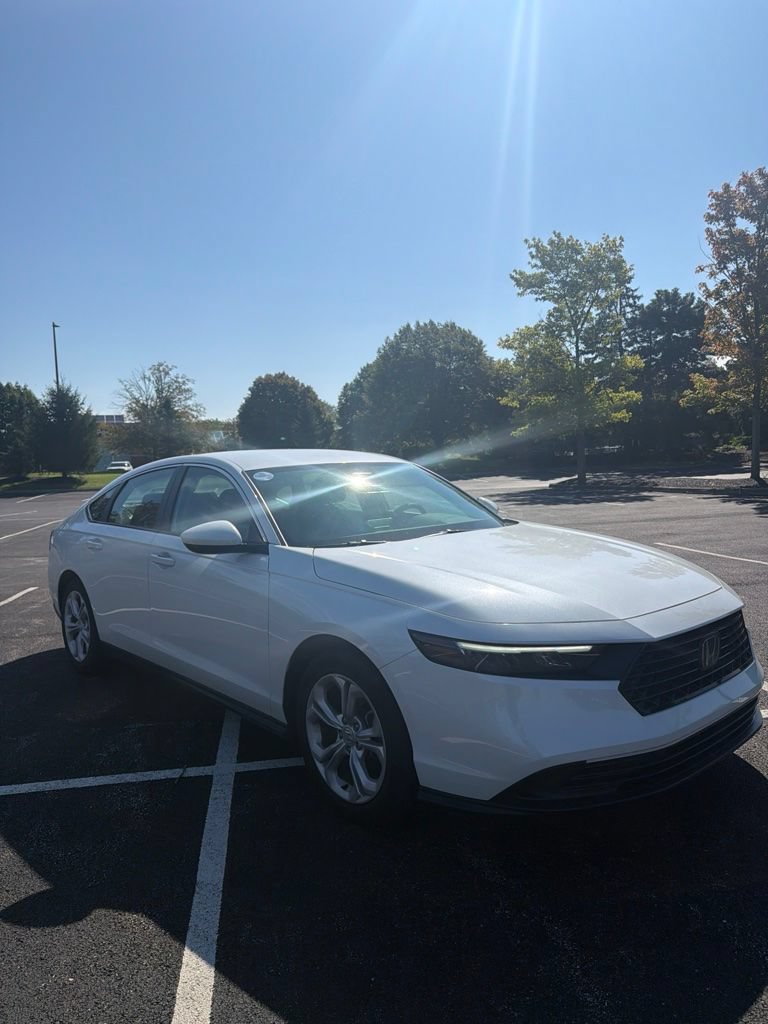 Certified 2025 Honda Accord LX image 4