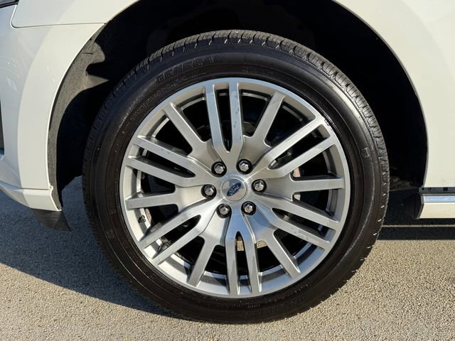 Used 2023 Ford Expedition Max Platinum AWD/4WD image 13