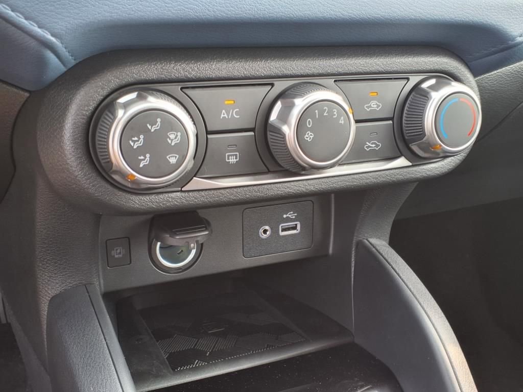 New 2025 Nissan Versa SV w/ Trunk Package image 14