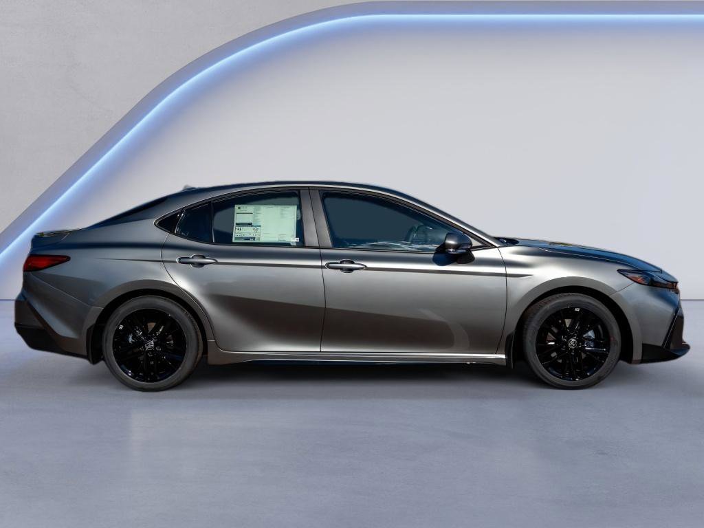 New 2026 Toyota Camry SE image 4