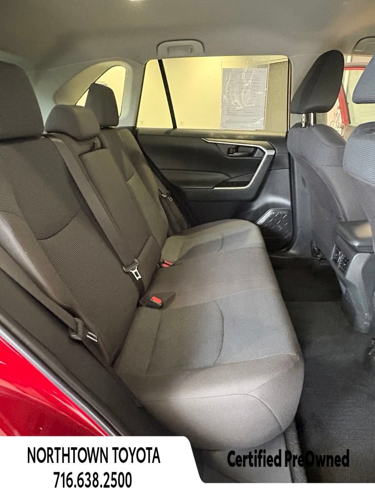 Used 2023 Toyota RAV4 LE AWD/4WD image 19