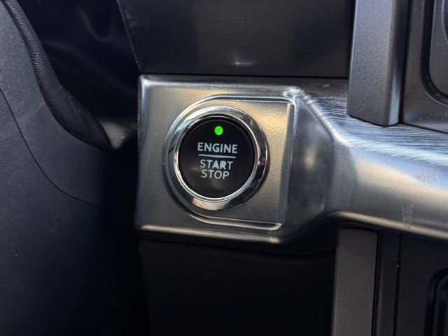 Used 2021 Ford F150 Lariat w/ Equipment Group 501A Mid image 21