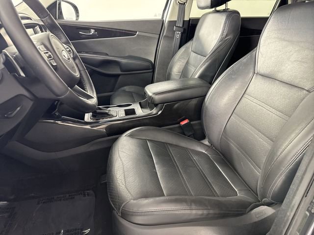 Used 2017 Kia Sorento EX image 4