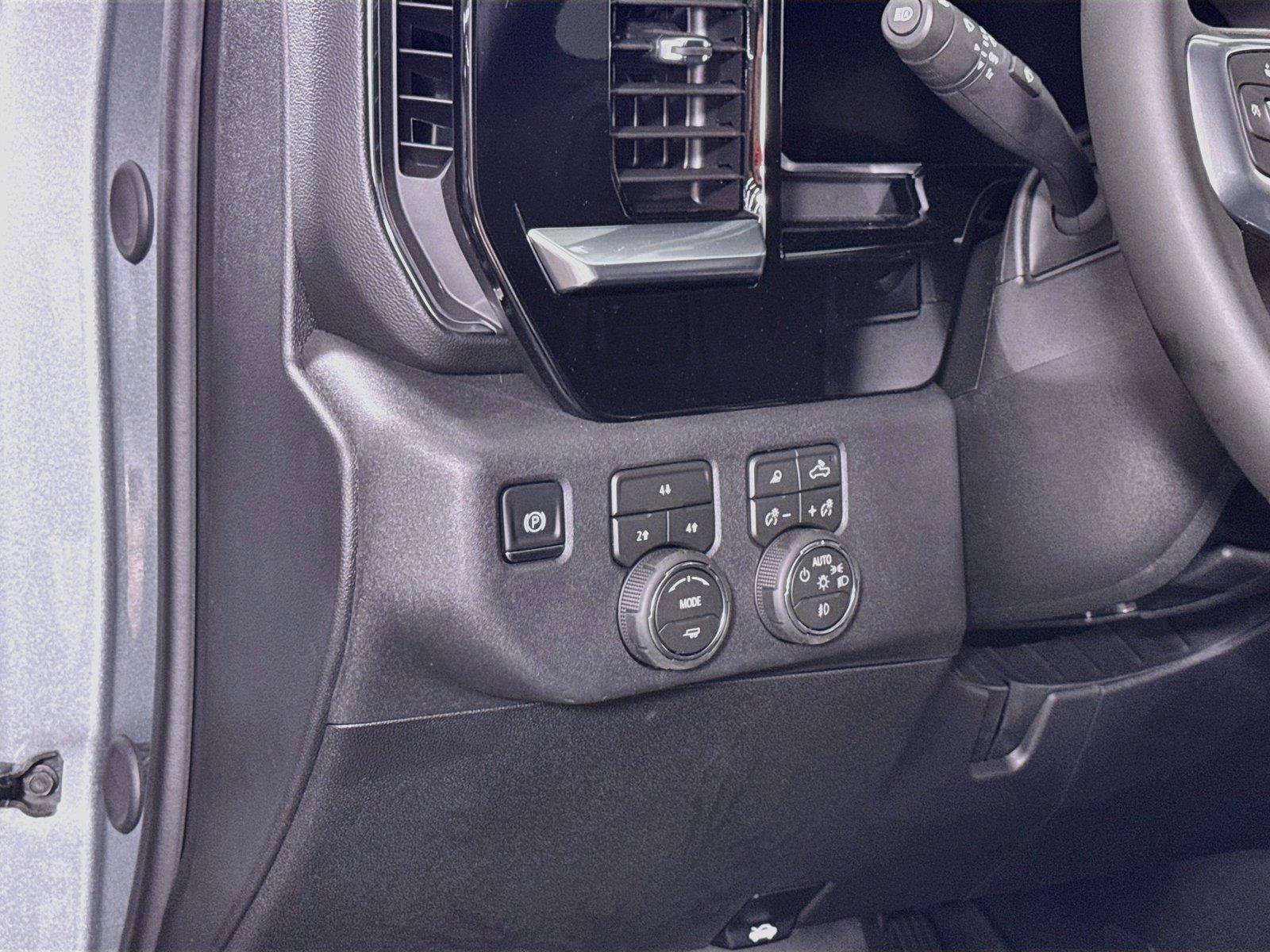 New 2026 Chevrolet Silverado 3500 LT w/ Trail Boss Package AWD/4WD image 4