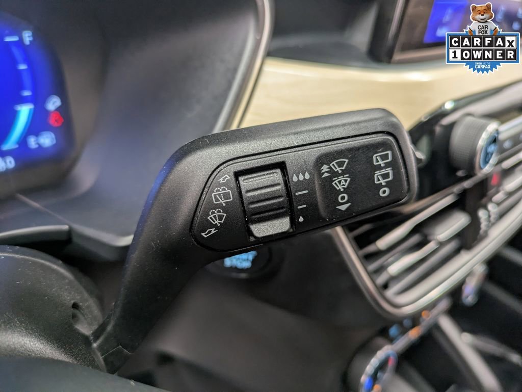 Used 2022 Ford Escape Titanium w/ Titanium Premium Package image 19