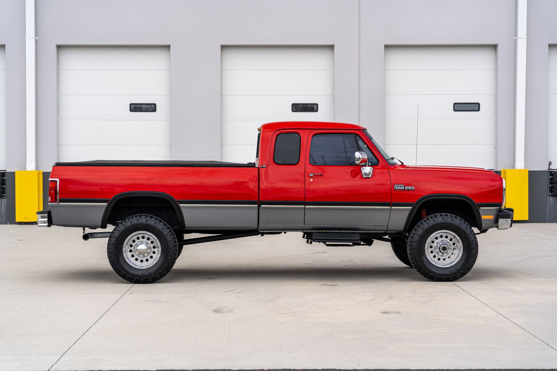 Used 1993 Dodge D/W Truck 250 image 24