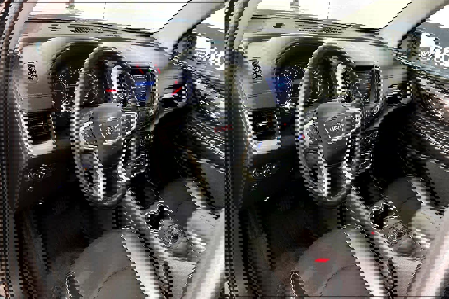 Used 2024 GMC Terrain SLT image 17