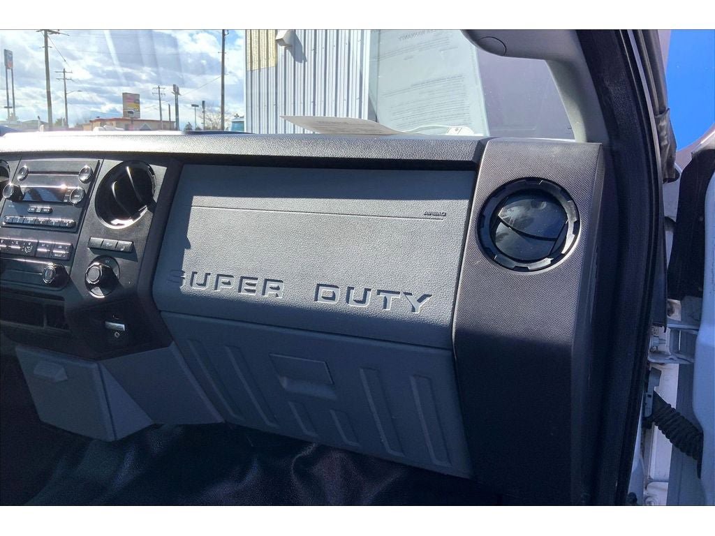 Used 2015 Ford F250 XL w/ Power Equipment Group AWD/4WD image 17