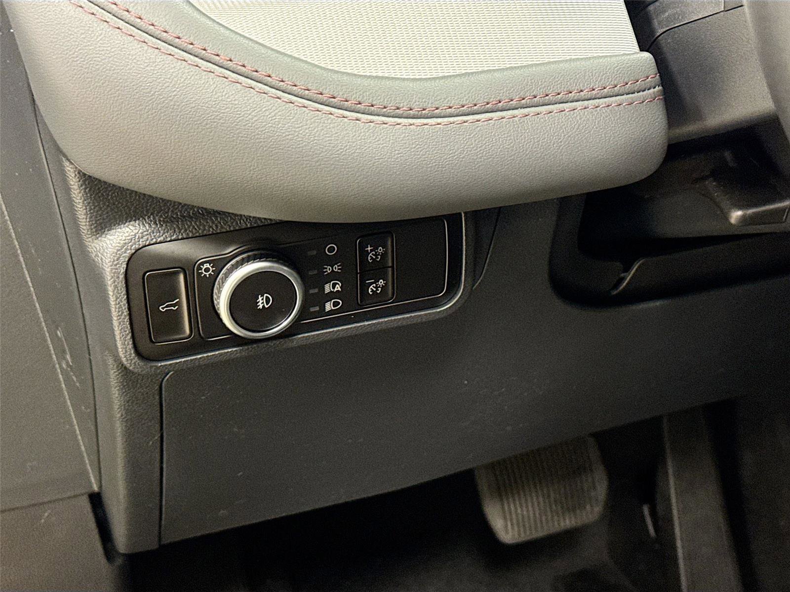 New 2026 Ford Explorer Active w/ Active Comfort Package image 10