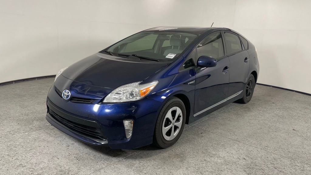 Used 2013 Toyota Prius Three w/ Preferred Accessory Pkg image 7