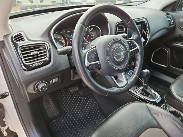 Used 2020 Jeep Compass Altitude image 11