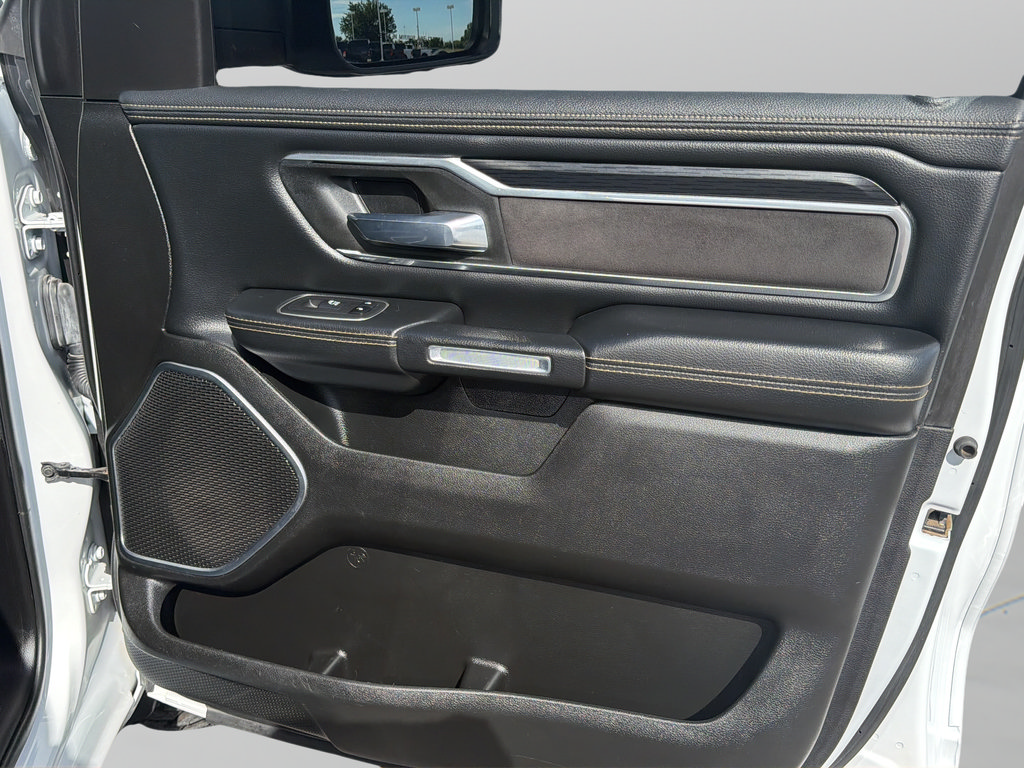Used 2023 RAM 1500 Laramie w/ Off Road Group AWD/4WD image 9