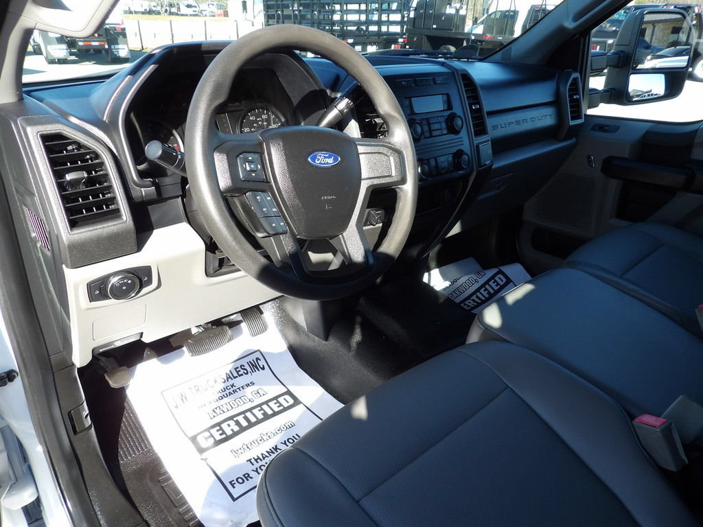 Used 2018 Ford F350 XL w/ Power Equipment Group RWD image 16