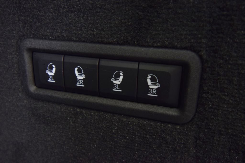 Used 2025 Jeep Grand Wagoneer Series III image 47