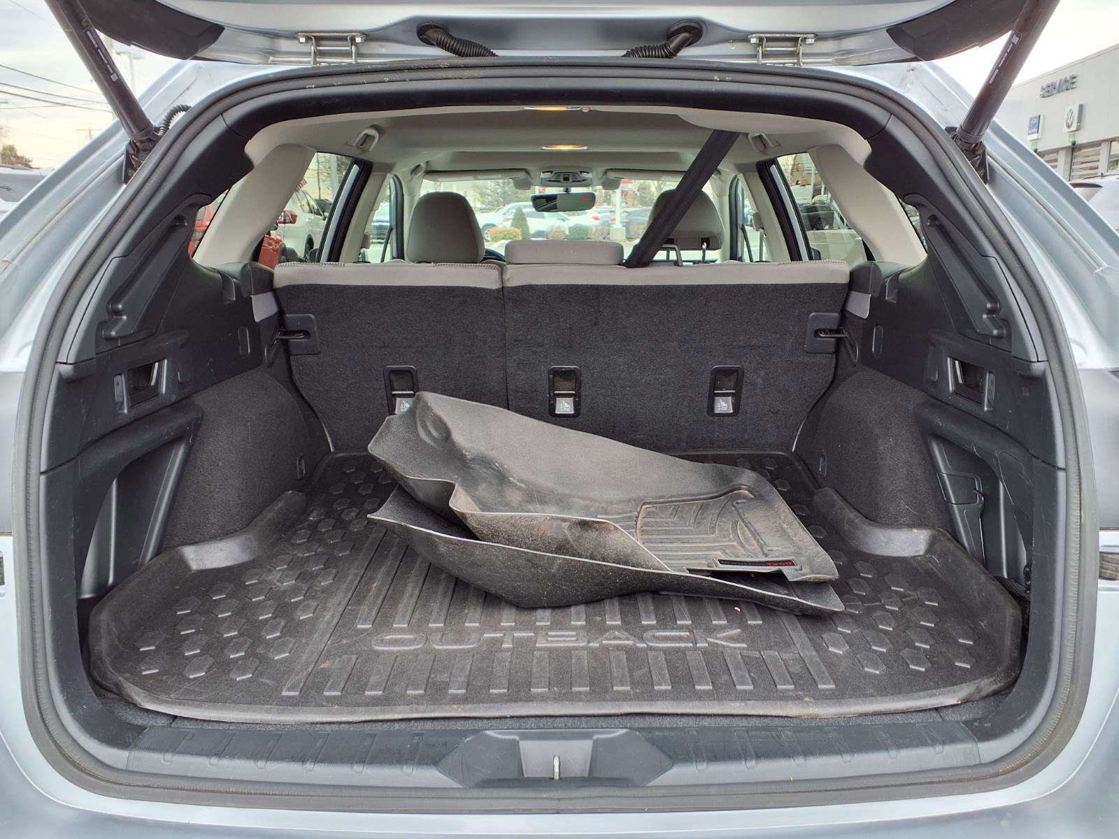 Used 2021 Subaru Outback Premium image 15