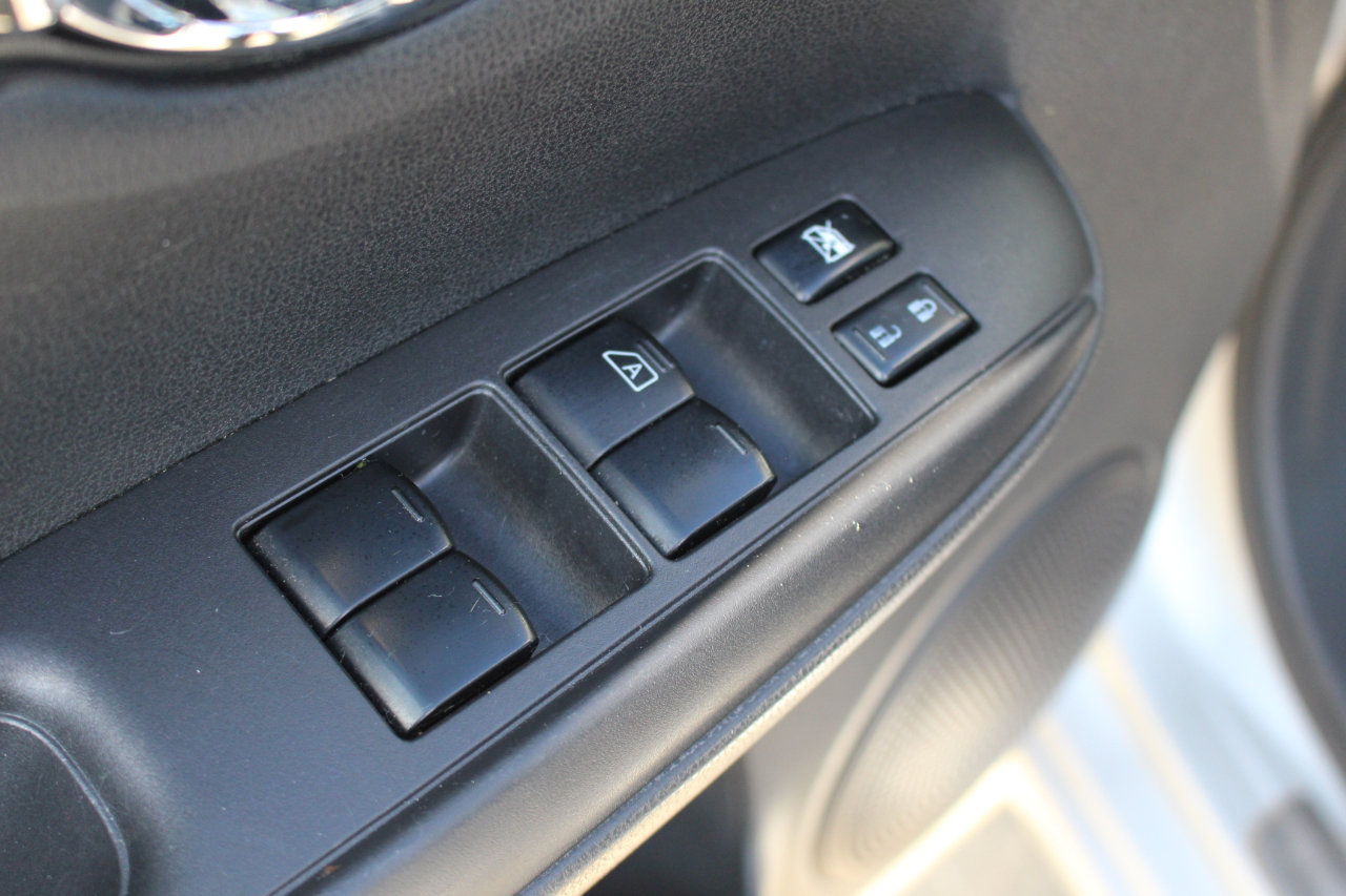 Used 2014 Nissan Versa Note SV image 13