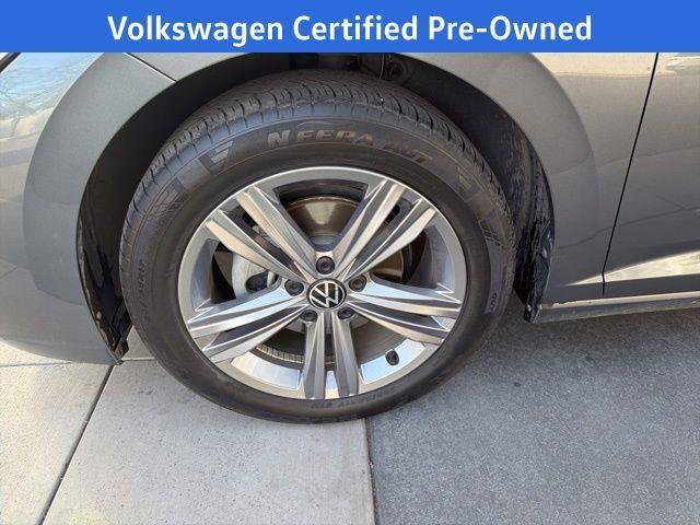 Certified 2022 Volkswagen Jetta SE image 13