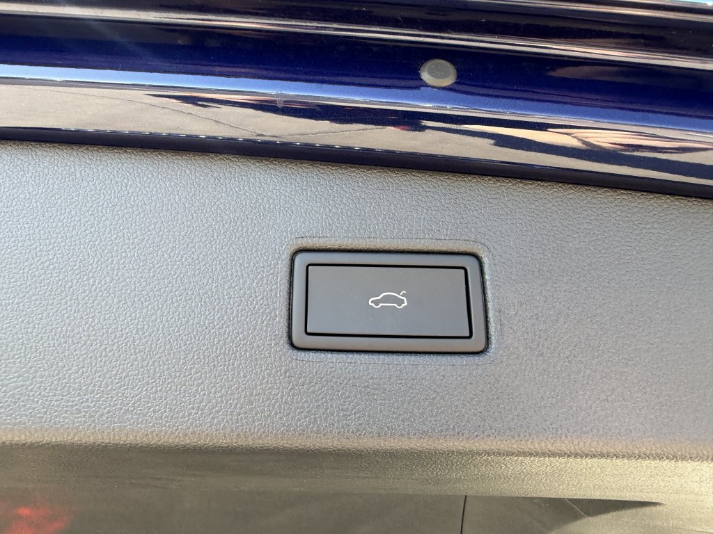 Used 2024 Volkswagen Tiguan Wolfsburg Edition FWD image 36