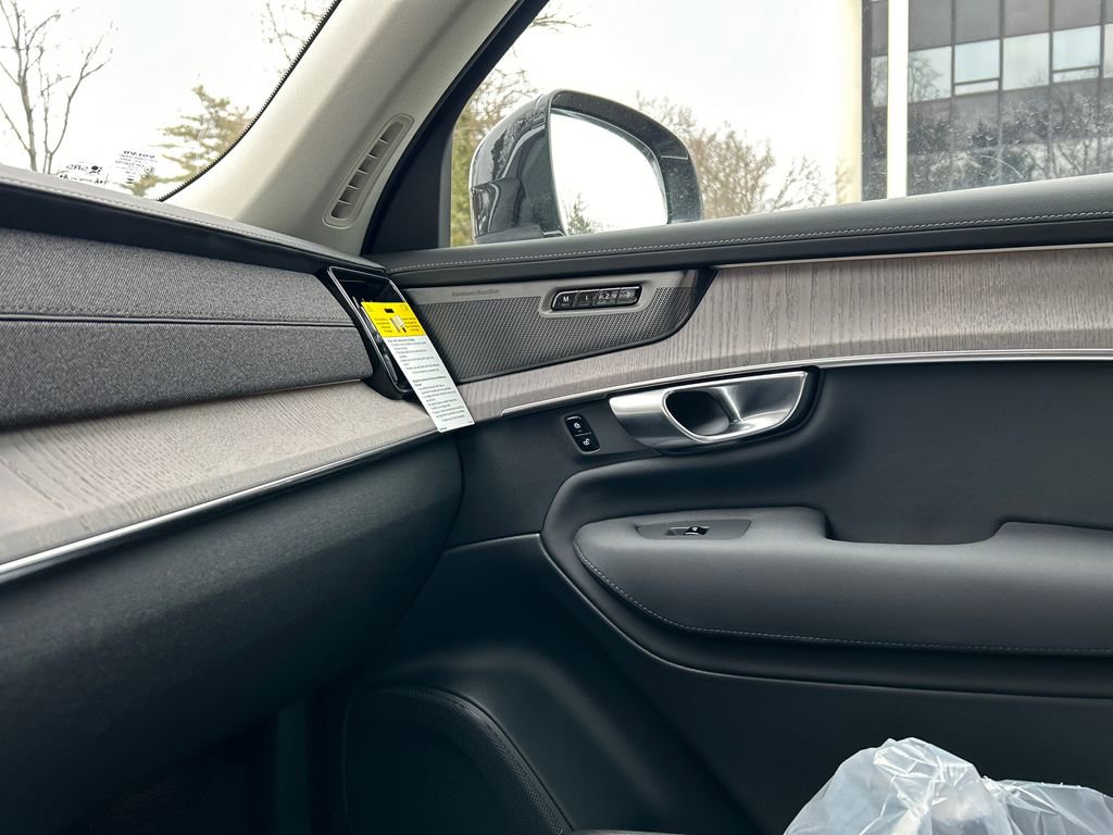 New 2026 Volvo XC90 B6 Ultra w/ Protection Package image 20