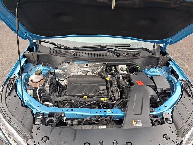 Used 2025 Chevrolet Trax RS FWD image 27