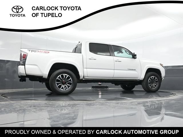 Used 2022 Toyota Tacoma TRD Sport AWD/4WD image 31