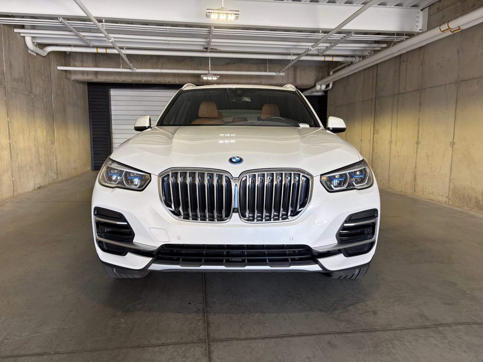Used 2023 BMW X5 xDrive45e w/ Executive Package AWD/4WD image 11