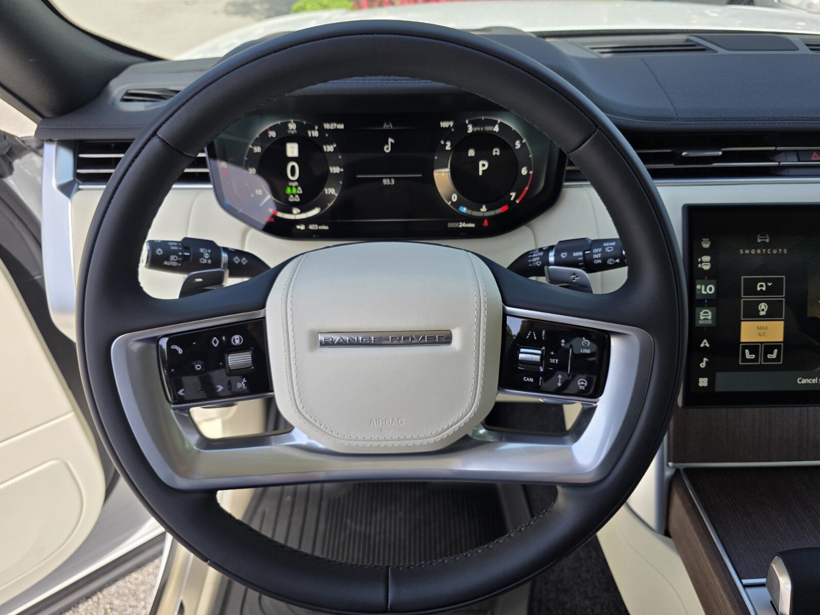 New 2026 Land Rover Range Rover Long Wheelbase SE AWD/4WD image 16