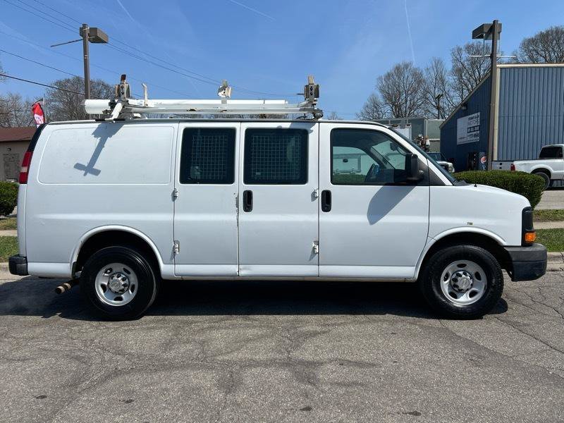 Used 2013 Chevrolet Express 2500 image 6