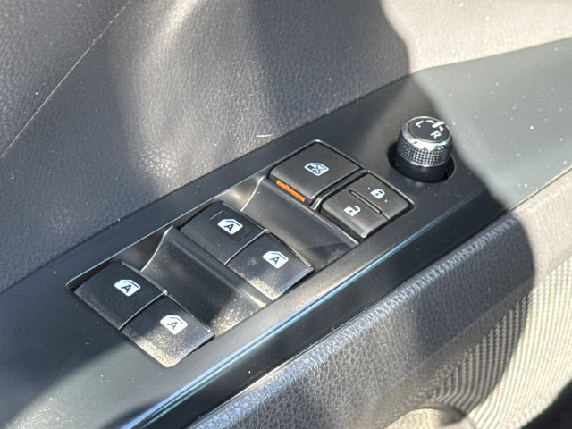 Used 2019 Toyota Camry XSE FWD image 18