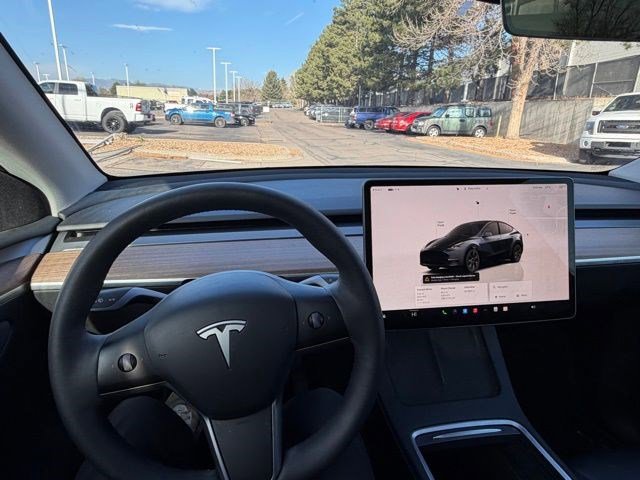 Used 2024 Tesla Model Y Long Range image 21