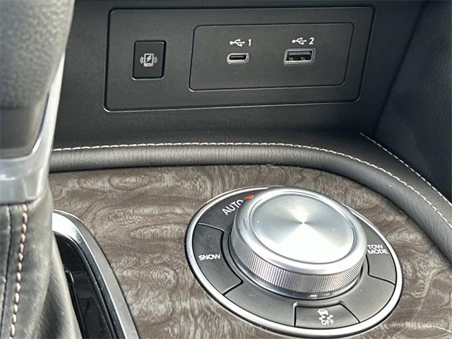 Used 2024 Nissan Armada Platinum w/ Captain's Chairs Package image 36