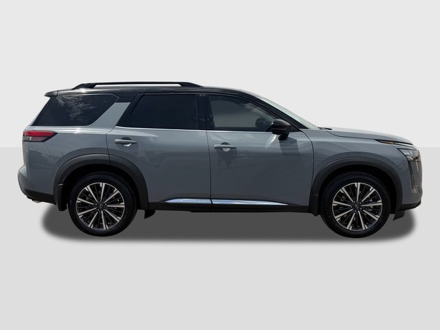 New 2026 Nissan Pathfinder Platinum w/ Cargo Package AWD/4WD image 7